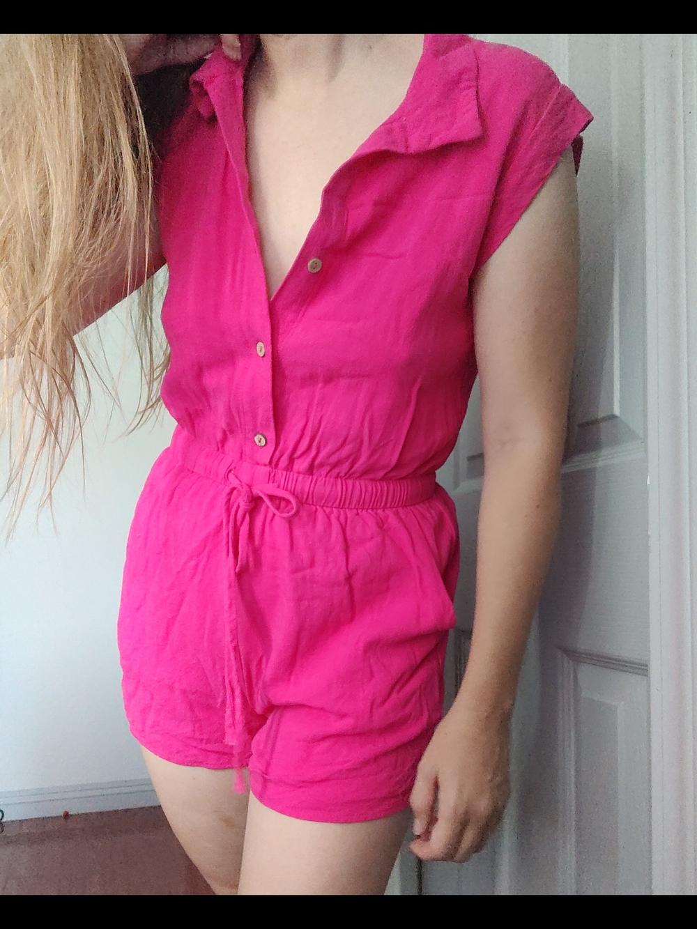Women’s Hot Pink Short Sleeve Romper Size M (Runs Small)